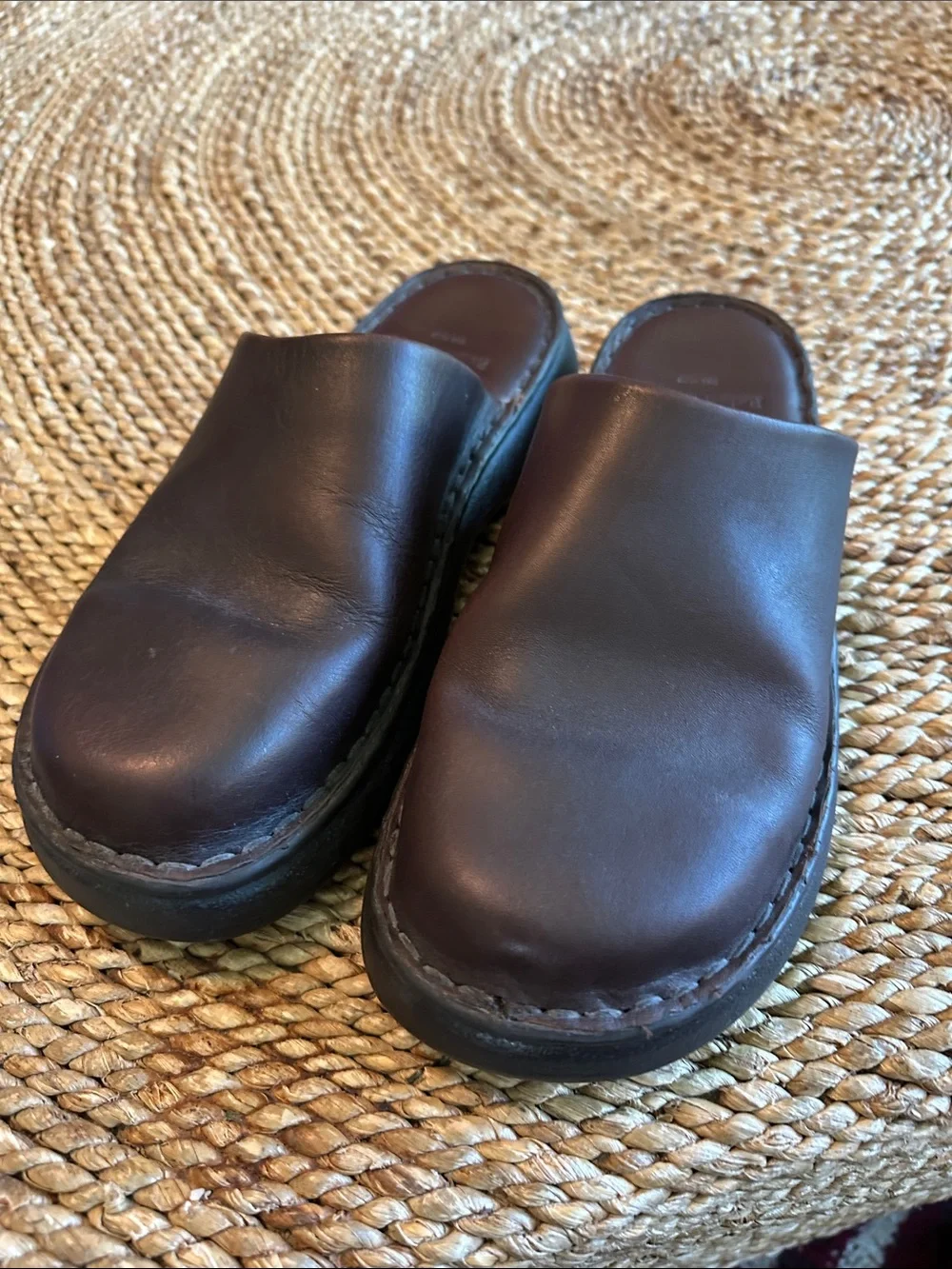 Men's size 9 Slip-On Leather Mule in Dark Brown Leather